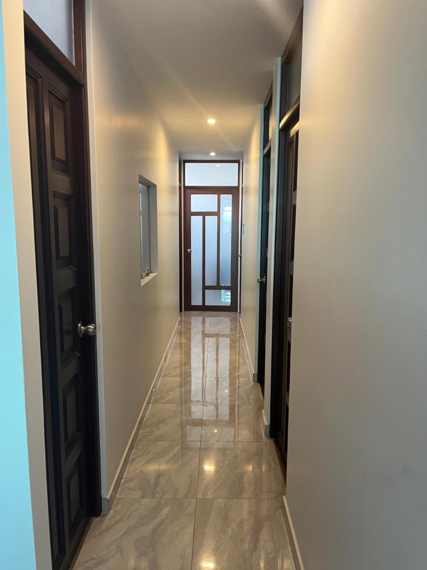Thania House Homestay *